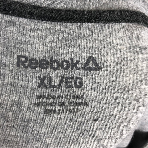 Reebok Mens Size XL Grey Tshirt Red Corner Logo - Picture 8 of 8